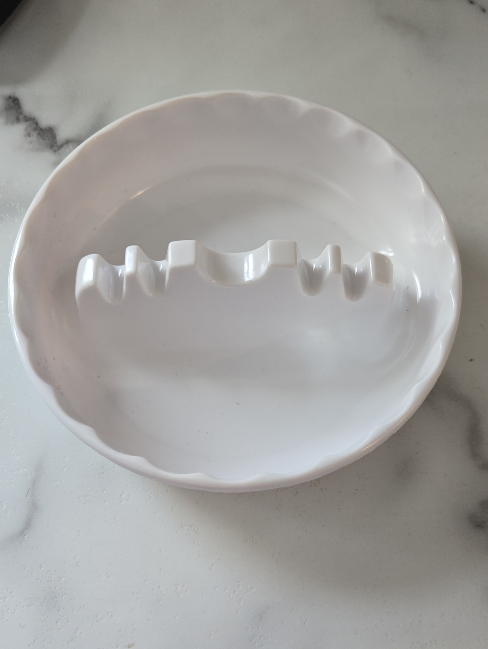 Vintage White Plastic Ashtry Cigar And Cigarette